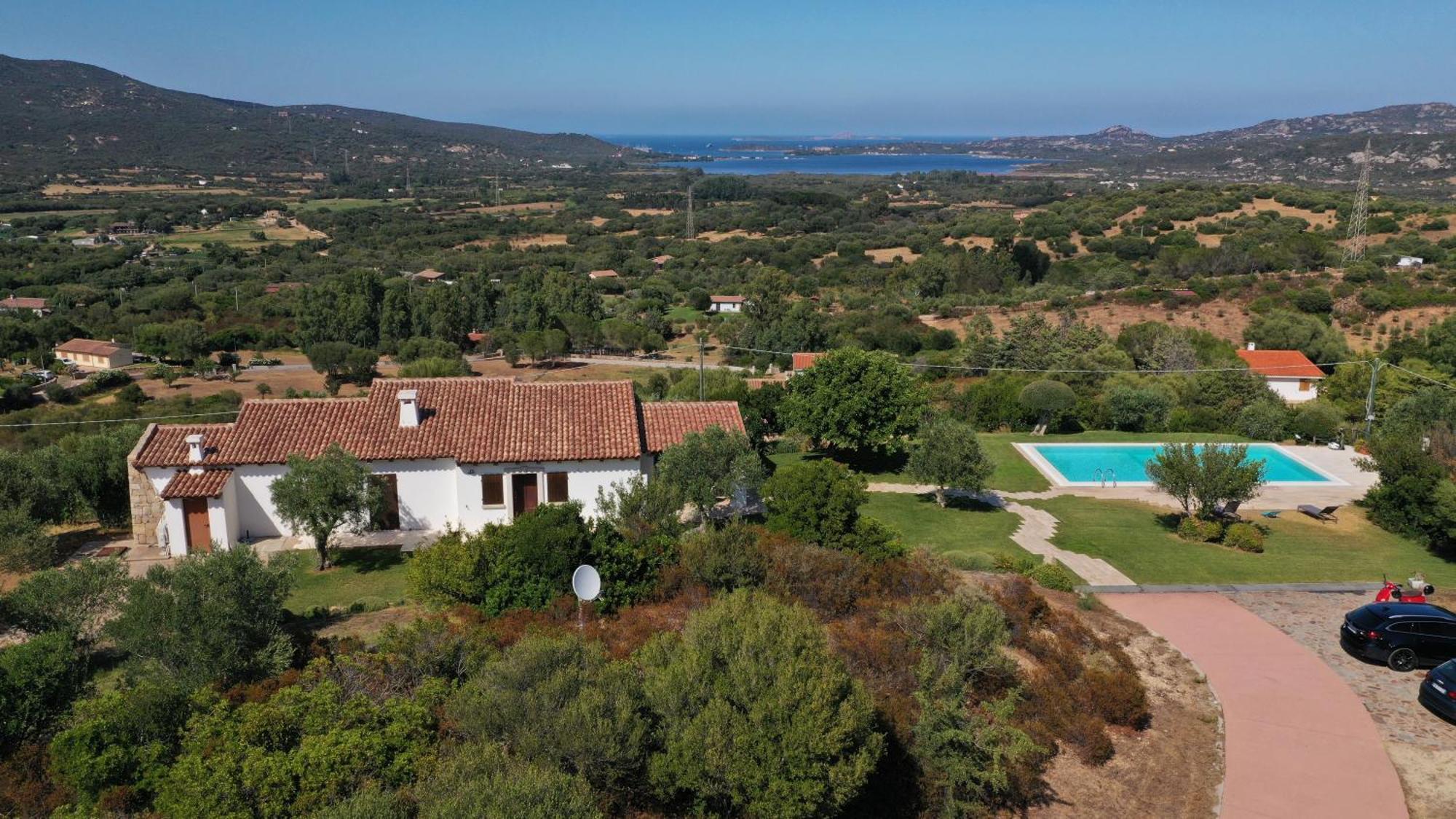 Villa Alba Esclusiva Villa Con Piscina A Sfioro E Vista Mozzafiato Sul Mare Cugnana Buitenkant foto