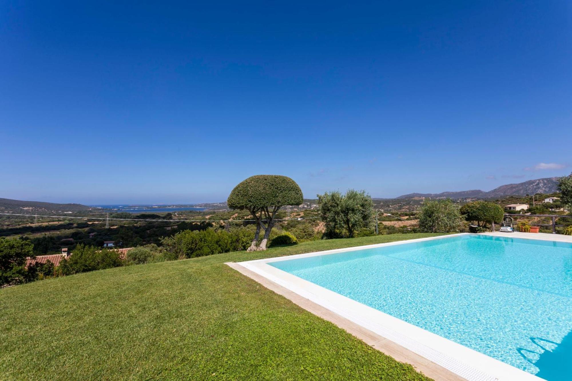 Villa Alba Esclusiva Villa Con Piscina A Sfioro E Vista Mozzafiato Sul Mare Cugnana Buitenkant foto