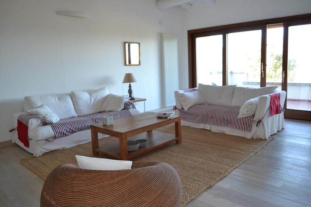 Villa Alba Esclusiva Villa Con Piscina A Sfioro E Vista Mozzafiato Sul Mare Cugnana Buitenkant foto