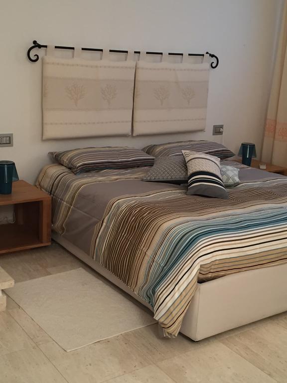 Villa Alba Esclusiva Villa Con Piscina A Sfioro E Vista Mozzafiato Sul Mare Cugnana Buitenkant foto